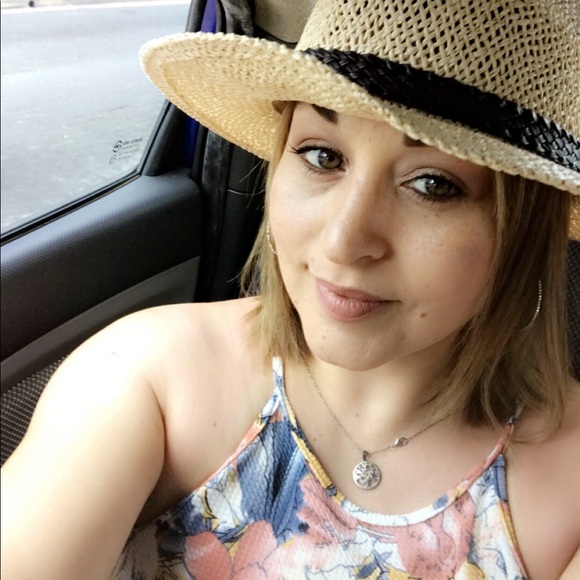 Meet your Posher, Leiby - Picture 1 of 1